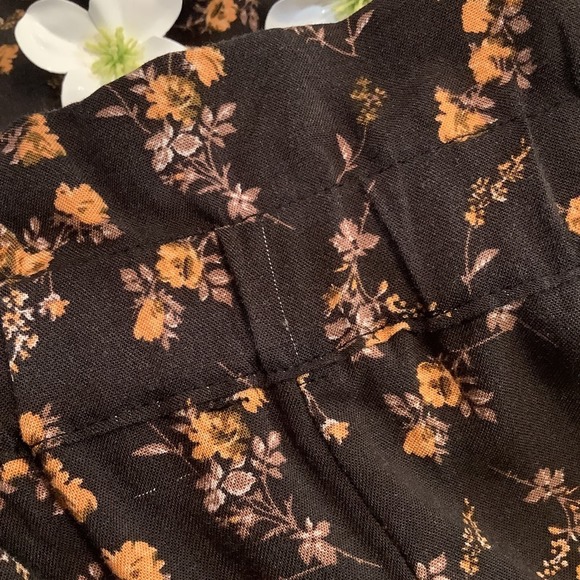 Jachs Girlfriend Floral Paper Bag High Waist Pull On Culotte Shorts NWT - Picture 16 of 16